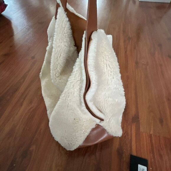 Shinola Detroit The Runwell shoulder tote shearling and natural leather oat tan - Picture 8 of 9